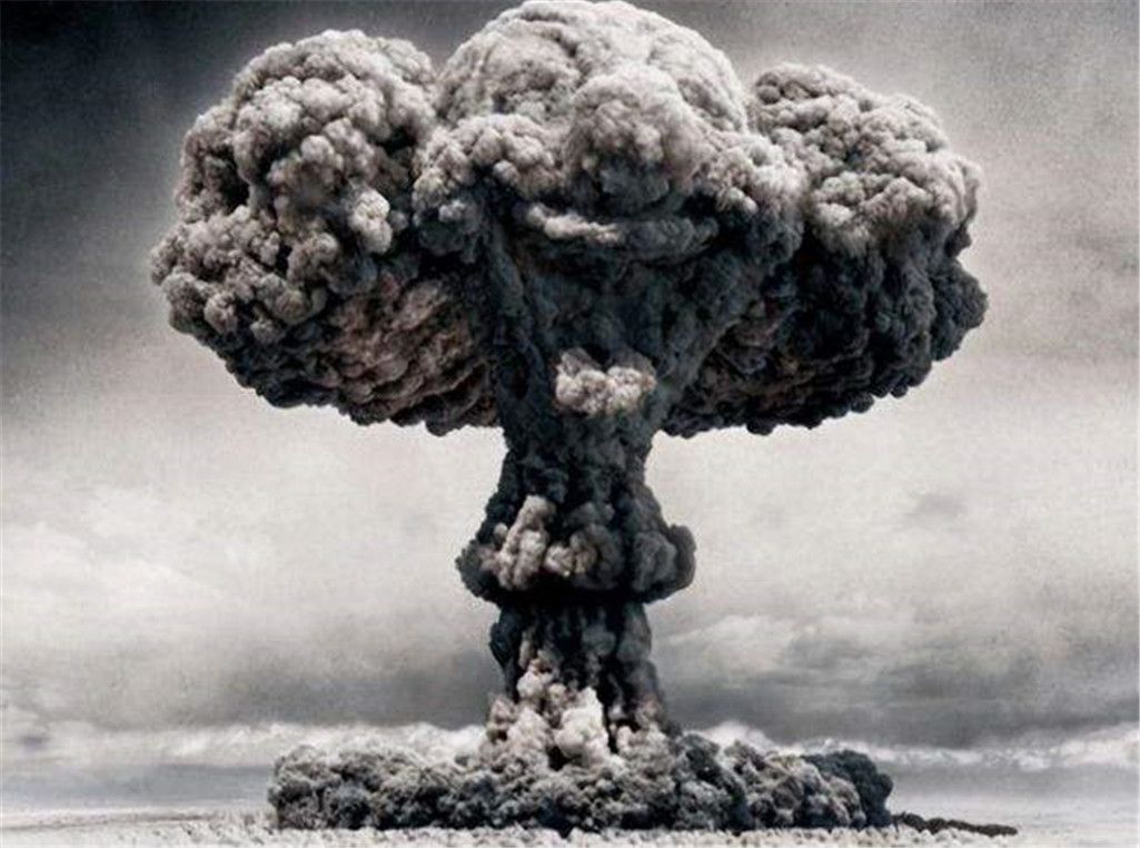 美军在广岛投放原子弹前，早就通知过<a href=