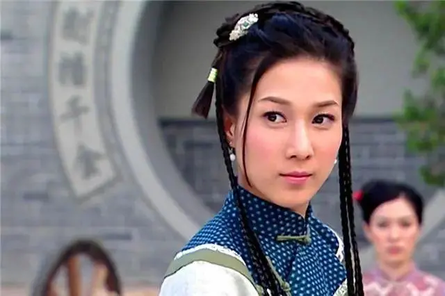 钟嘉欣落选视后！特意从<a href=