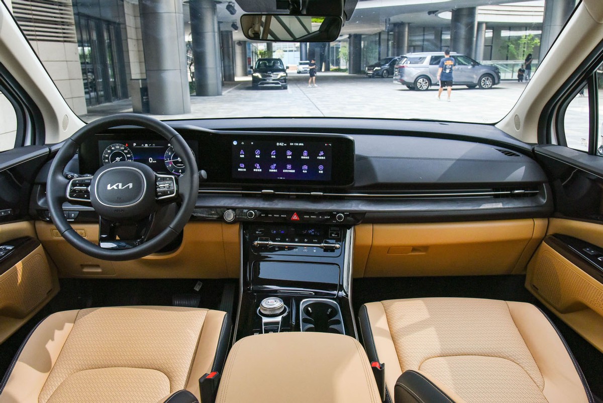 30万元级MPV市场“内卷”严重,赛那、嘉华、奥德赛该选谁?