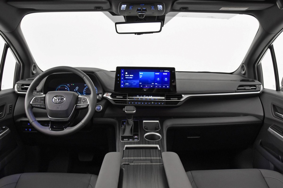 30万元级MPV市场“内卷”严重,赛那、嘉华、奥德赛该选谁?