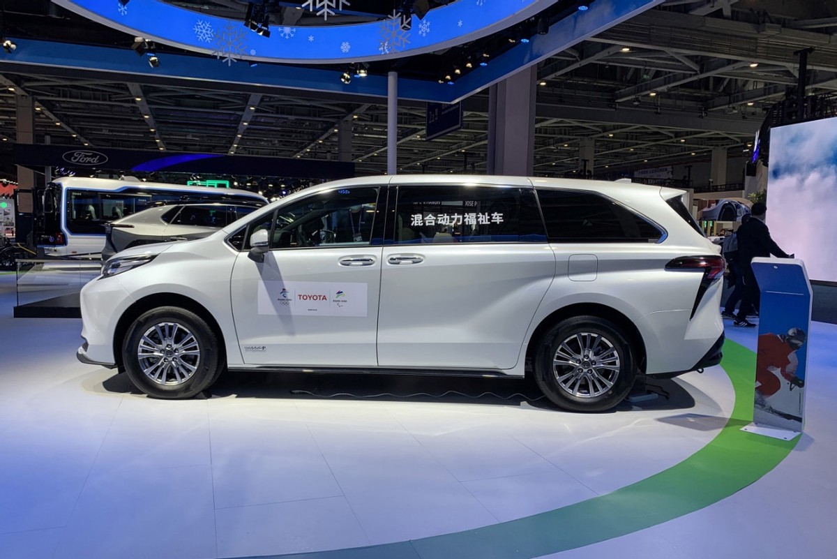 30万元级MPV市场“内卷”严重,赛那、嘉华、奥德赛该选谁?