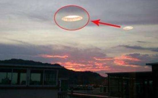 凤凰山ufo事件 新浪网