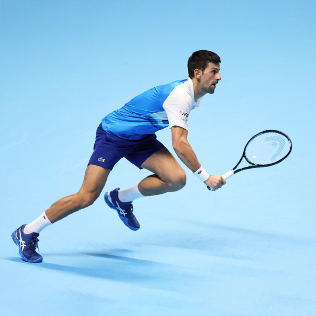 一波三折!德约落地澳洲遭拒绝入境,被困机场房间+手机被没收!