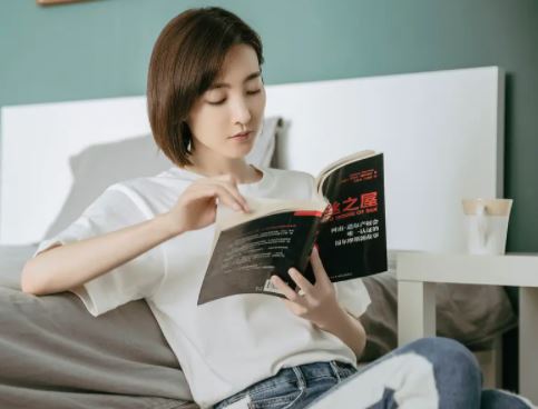 不过看到王丽坤饰演的伍十一后,大家才知道自己的担心多余了.
