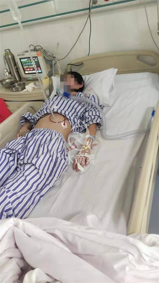 被投毒百草枯的女孩还未等到肺源,母亲每晚在楼道打地铺休闲区蓝鸢梦想 - Www.slyday.coM 被投毒百草枯的女孩还未等到肺源,母亲每晚在楼道打地铺休闲区蓝鸢梦想 - Www.slyday.coM