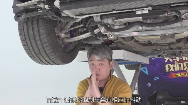 这辆宝马M3的底盘基本上与普通3系相同……