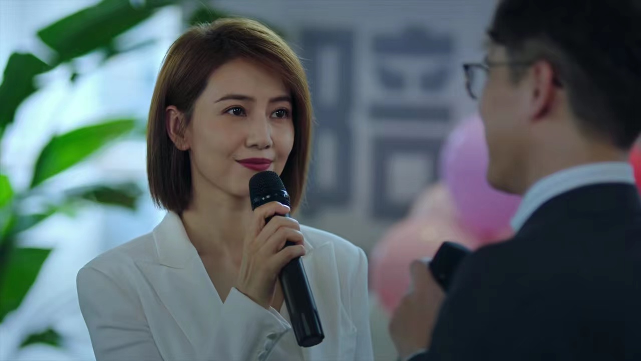 完美伴侣开播高圆圆复出之作有小惊喜中年cp们霸屏了