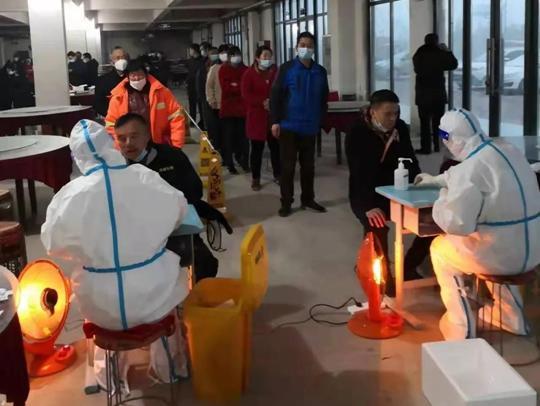 风雪中的抗疫坚守——穿越寒冬,我们定会再次拥抱休闲区蓝鸢梦想 - Www.slyday.coM 风雪中的抗疫坚守——穿越寒冬,我们定会再次拥抱休闲区蓝鸢梦想 - Www.slyday.coM