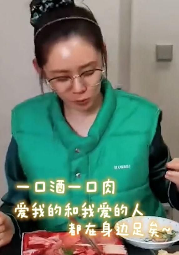 于晓光带茅台飞<a href=