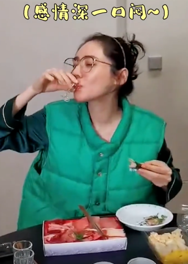 于晓光带茅台飞<a href=