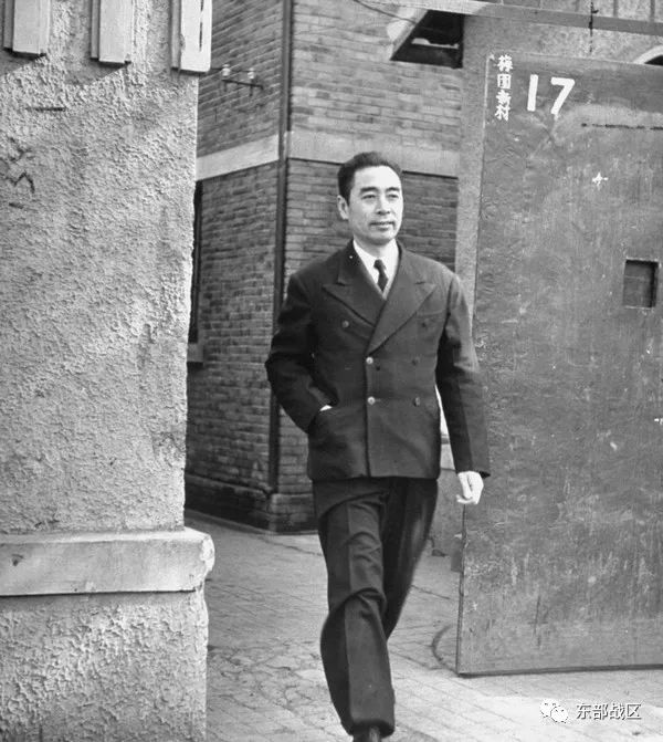 46年了,敬爱的周总理,我们永远怀念您……休闲区蓝鸢梦想 - Www.slyday.coM 46年了,敬爱的周总理,我们永远怀念您……休闲区蓝鸢梦想 - Www.slyday.coM