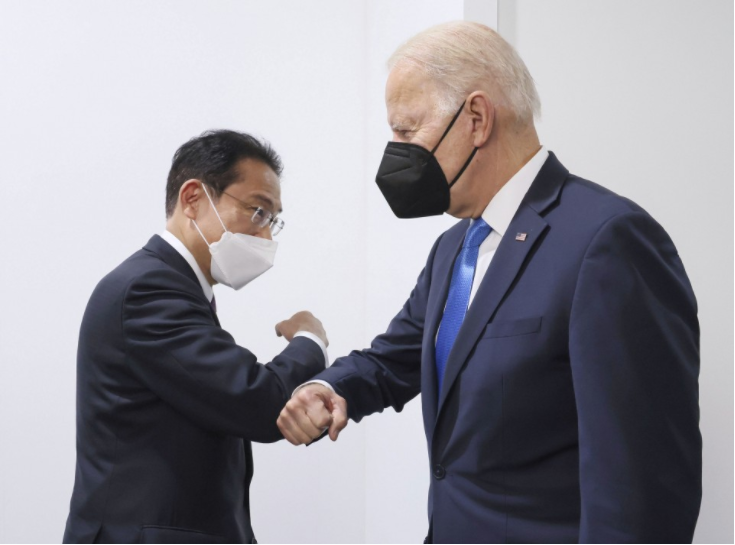 任何干预台海的前哨,都是解放军的靶子!