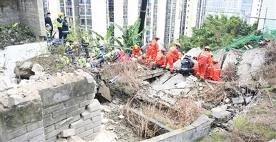 重庆武隆食堂坍塌事故致16人死亡(图)休闲区蓝鸢梦想 - Www.slyday.coM 重庆武隆食堂坍塌事故致16人死亡(图)休闲区蓝鸢梦想 - Www.slyday.coM