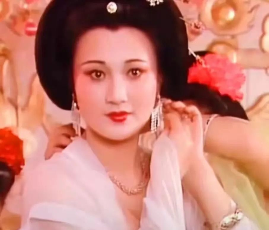 林芳兵版的杨贵妃究竟有多美|玉碎宫倾|幽谷恋歌|林芳兵_新浪新闻