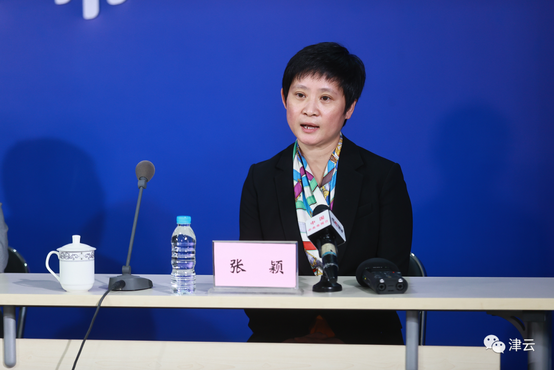 “福尔摩斯·颖”:本轮疫情病毒至少已传播三代,不排除出现更多病例休闲区蓝鸢梦想 - Www.slyday.coM “福尔摩斯·颖”:本轮疫情病毒至少已传播三代,不排除出现更多病例休闲区蓝鸢梦想 - Www.slyday.coM