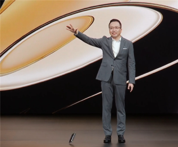 荣耀赵明怒摔Magic V,全球首款骁龙8折叠屏发布,起售价9999元休闲区蓝鸢梦想 - Www.slyday.coM 荣耀赵明怒摔Magic V,全球首款骁龙8折叠屏发布,起售价9999元休闲区蓝鸢梦想 - Www.slyday.coM