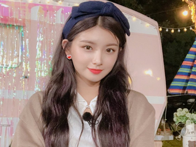 因没有向粉丝下跪拜年，在<a href=