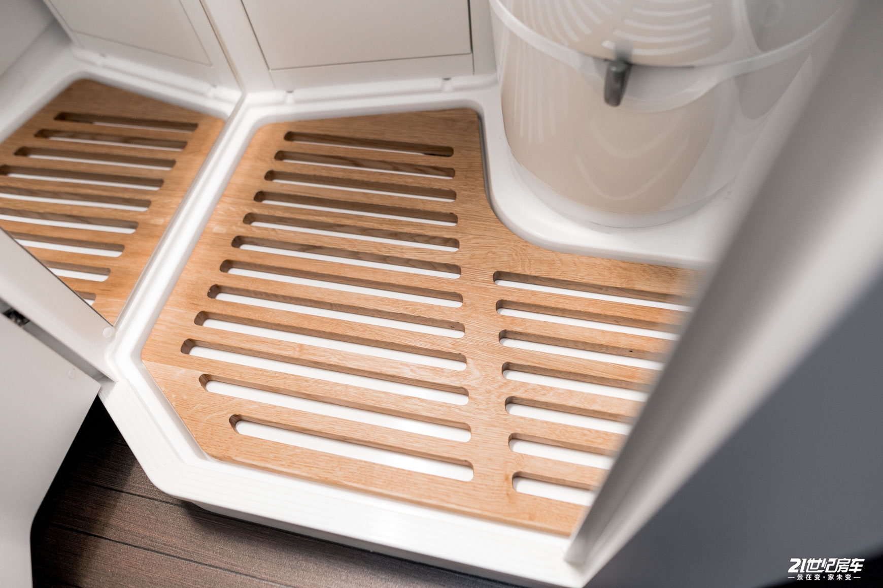 售价200多万的大众四驱露营车,颜值和售价简直是面包车的天花板