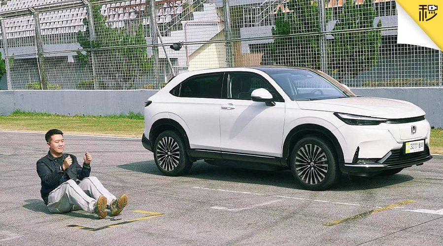 那个90年代因为发动机技术逼着f1赛会改变规则的本田……