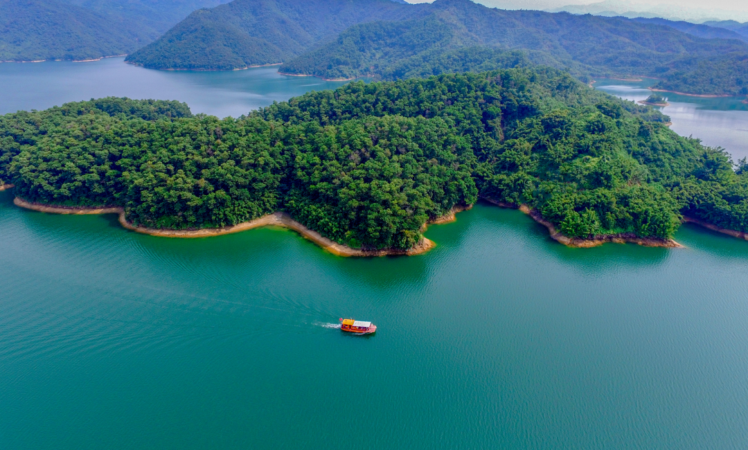 你会因一部电影爱上这座城……休闲区蓝鸢梦想 - Www.slyday.coM 你会因一部电影爱上这座城……休闲区蓝鸢梦想 - Www.slyday.coM