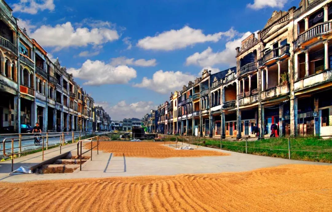 你会因一部电影爱上这座城……休闲区蓝鸢梦想 - Www.slyday.coM 你会因一部电影爱上这座城……休闲区蓝鸢梦想 - Www.slyday.coM