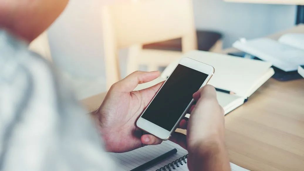 怀疑情人与他人有染,男子冒充“正牌老公”持刀敲诈休闲区蓝鸢梦想 - Www.slyday.coM 怀疑情人与他人有染,男子冒充“正牌老公”持刀敲诈休闲区蓝鸢梦想 - Www.slyday.coM