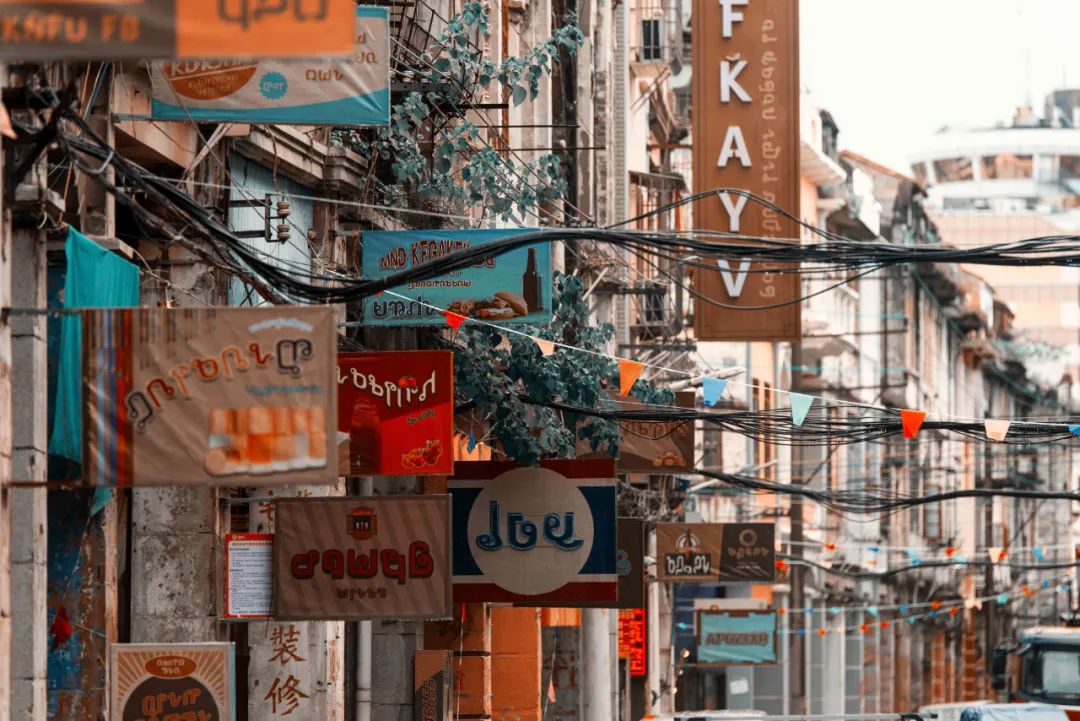 你会因一部电影爱上这座城……休闲区蓝鸢梦想 - Www.slyday.coM 你会因一部电影爱上这座城……休闲区蓝鸢梦想 - Www.slyday.coM