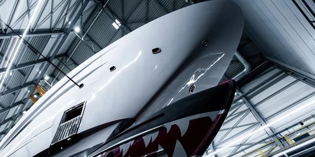 Heesen 80米全铝旗舰Galactica号正在穿越<a href=