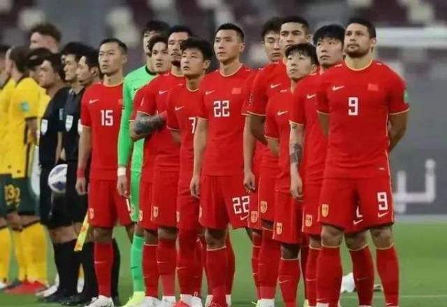 热议!名嘴谈春节期间2场12强赛:中国队或许连越南都打不过了