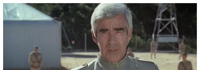 澳洲B级电影,啥都有,据说女主拍完还得了惊恐症