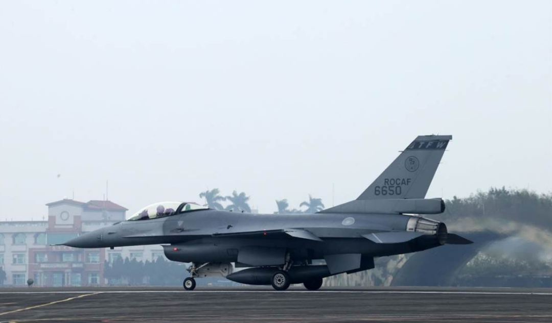 空军嘉义基地编号6650的F-16战机。图自台湾“中时新闻网”