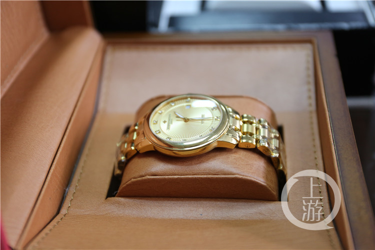 两块价值20万的“欧米茄”只卖1万3?事情没有那么简单……休闲区蓝鸢梦想 - Www.slyday.coM 两块价值20万的“欧米茄”只卖1万3?事情没有那么简单……休闲区蓝鸢梦想 - Www.slyday.coM