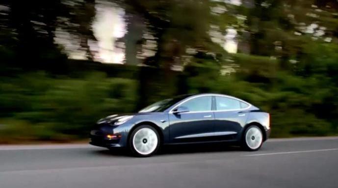 19岁黑客自称远程控制13国超25辆特斯拉