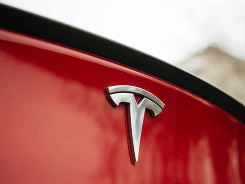 销量连续三个月反超特斯拉，比亚迪的优势在哪？