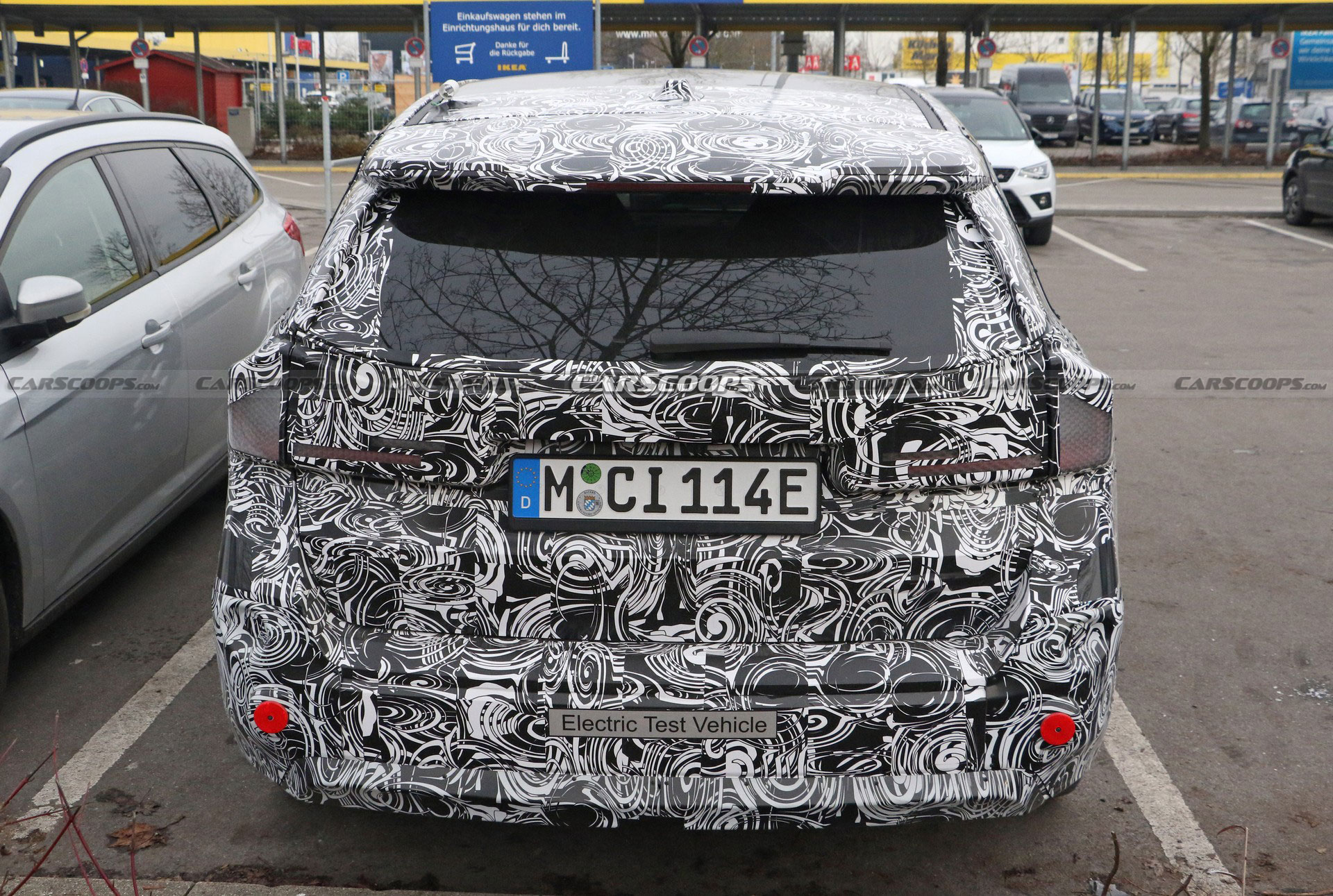 预计年内亮相 宝马全新纯电SUV iX1路试谍照曝光