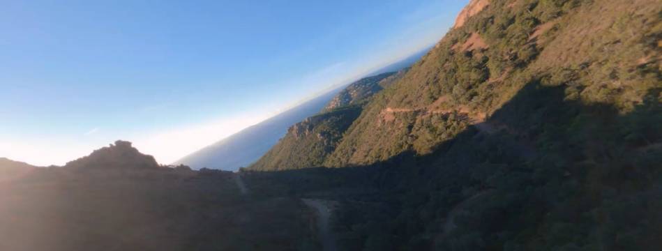 雪铁龙发布了2022款C5 Aircross车型 外观方面，经过全新升级……