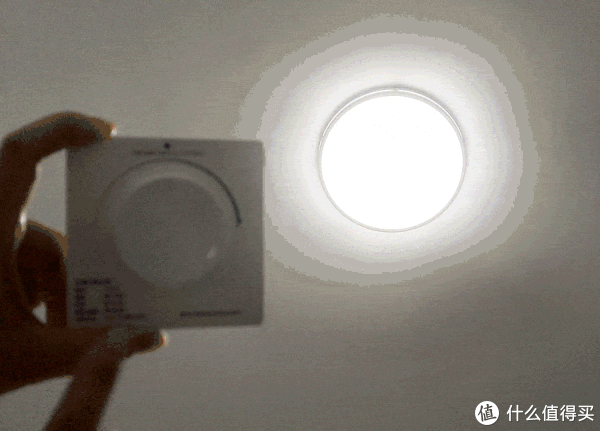 以米家系智能灯为中心,配合凌动开关、智能调光开关,打造实惠又实用的全屋智能照明系统休闲区蓝鸢梦想 - Www.slyday.coM 以米家系智能灯为中心,配合凌动开关、智能调光开关,打造实惠又实用的全屋智能照明系统休闲区蓝鸢梦想 - Www.slyday.coM