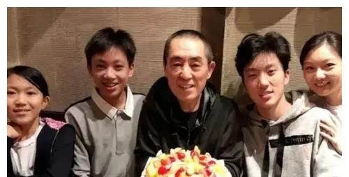 2014年张艺谋和陈婷因为超生问题被无锡市计生局罚款748万.