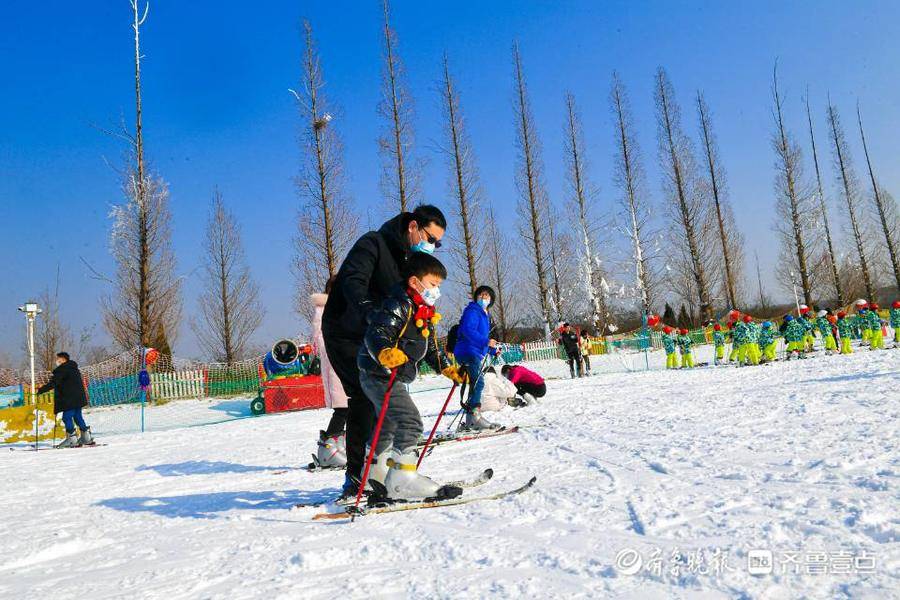 寻找日照年味②丨来五莲山滑雪场乐享冰雪魅力