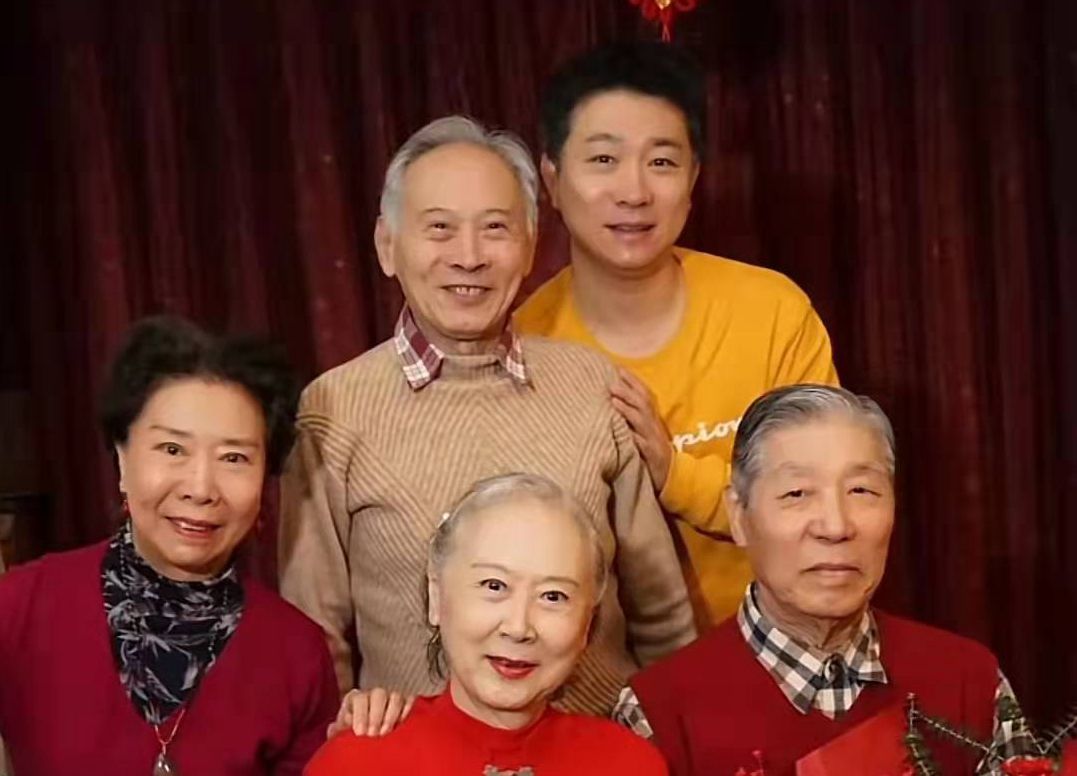 刘长瑜八十大寿生日视频中丈夫白继云罕见现身如今家庭幸福