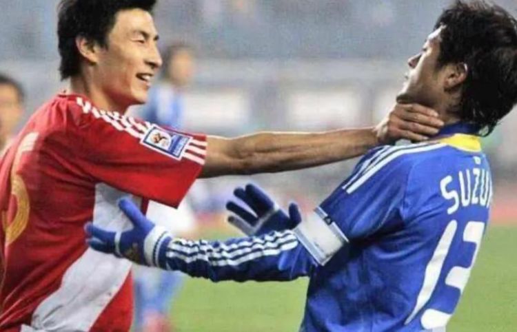 打日本和越南，国足教练组那么多人只差范志毅和李玮锋吗？