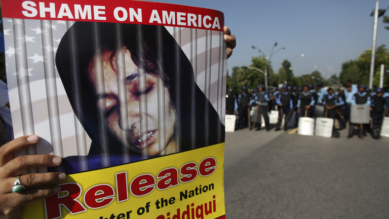 2010年9月24日，巴基斯坦首都伊斯兰堡出现要求释放西迪基的集会 图自外媒