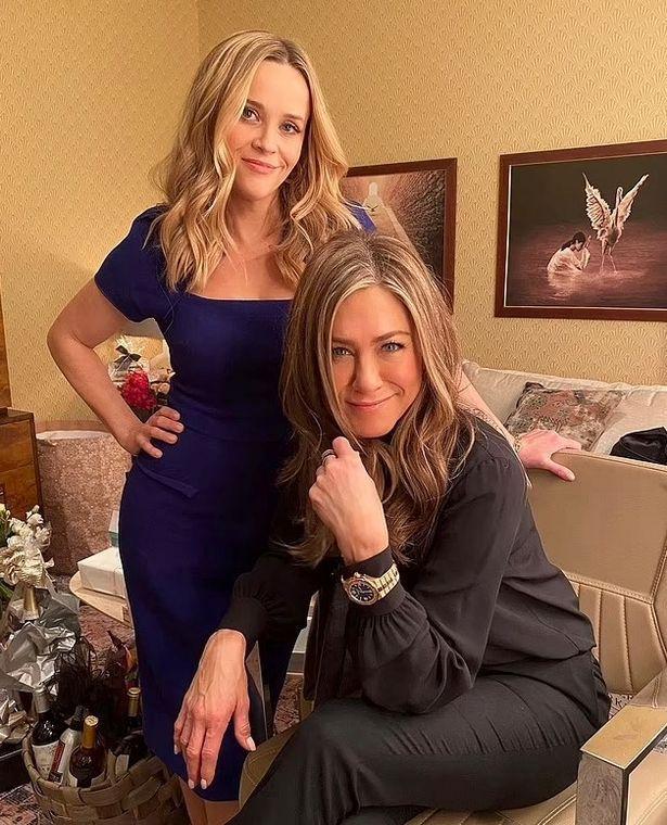 詹妮弗·安妮斯顿浴后素颜自拍,不化妆状态好真实,引粉丝怒赞休闲区蓝鸢梦想 - Www.slyday.coM 詹妮弗·安妮斯顿浴后素颜自拍,不化妆状态好真实,引粉丝怒赞休闲区蓝鸢梦想 - Www.slyday.coM