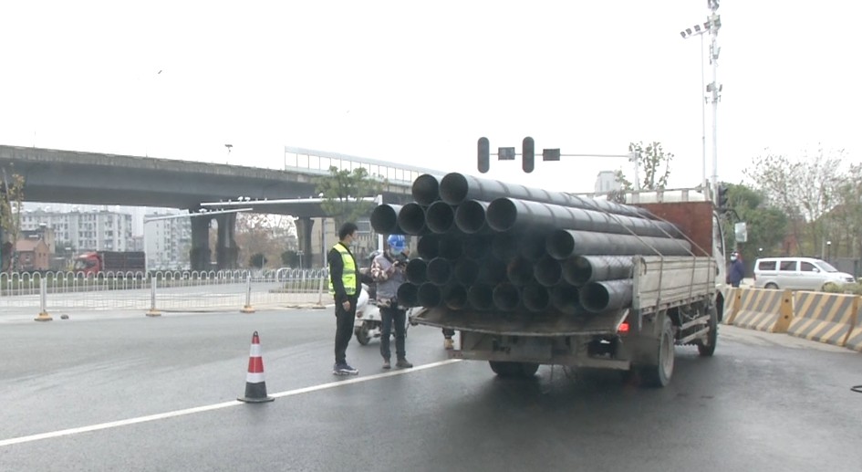 赶紧自查！这类车上路，小心被罚！