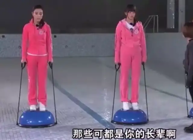 发腮、浮肿、脸型崎岖，还不到30岁，在<a href=