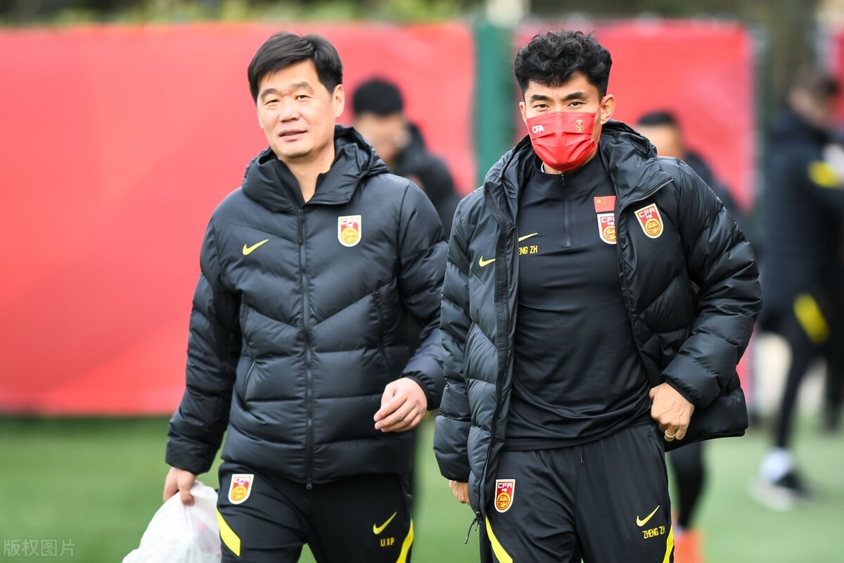 1-0,1-0!国足12强赛或迎来大反转,施压日本队,盼越南队爆冷