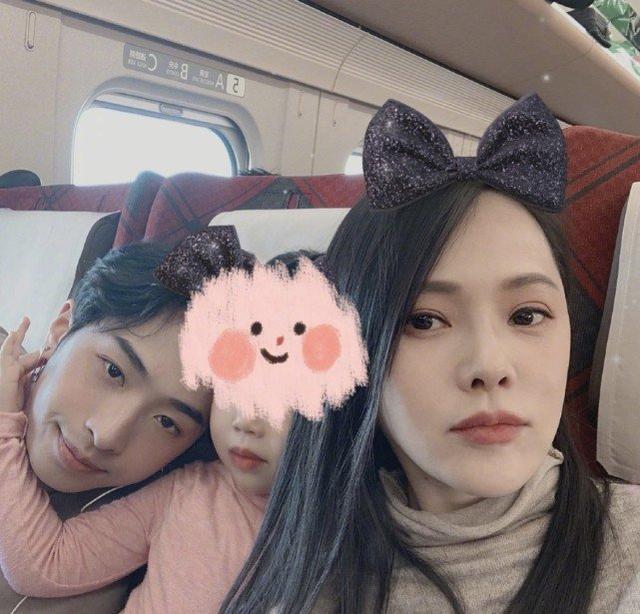 伊能静儿子回应穿女装,坦言不希望被设定,曾因多次扮女装惹争议休闲区蓝鸢梦想 - Www.slyday.coM 伊能静儿子回应穿女装,坦言不希望被设定,曾因多次扮女装惹争议休闲区蓝鸢梦想 - Www.slyday.coM