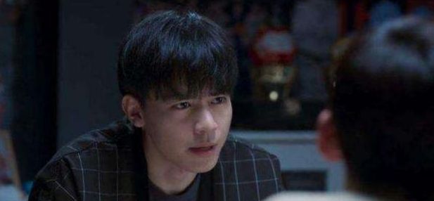 开端男主进入循环卢迪没有进入另一个神秘人早已进入循环