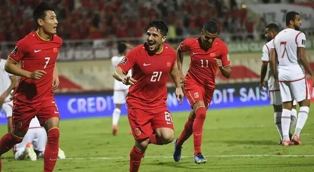 噩耗!曝国足六大悍将受伤,四名归化可能不回来,这下赢越南悬了