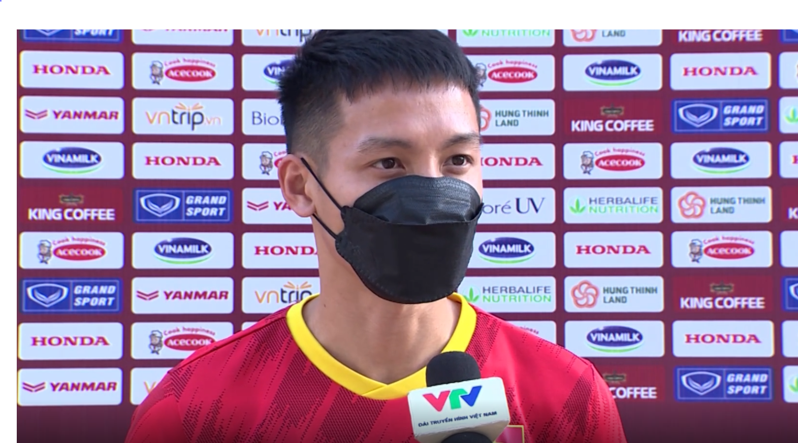 CCTV5直播!国足春节战越南,输球=过节添堵,李霄鹏压力山大